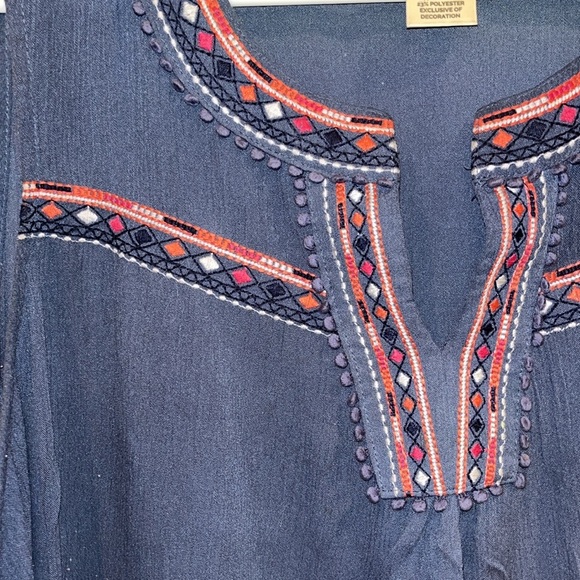 Terra & Sky woman’s top / Tunic size 2X - 20W -22W blue tank with embroidery - Picture 5 of 6